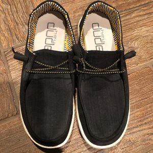 Hey Dudes Woman’s Size 11